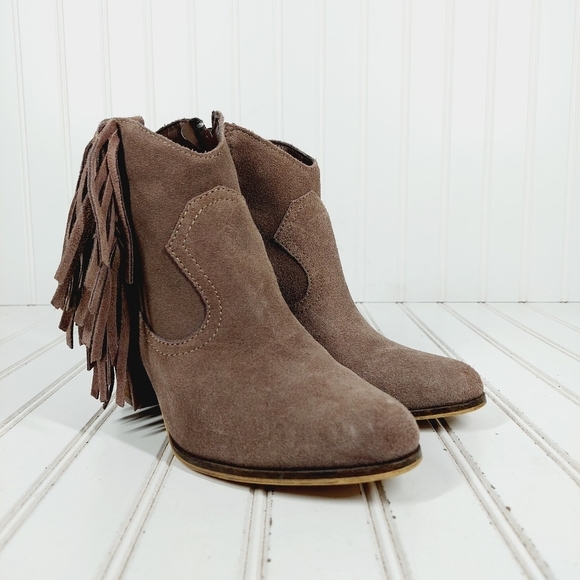 Steve Madden Ohio Ponncho Taupe Tan Suede Fringe Block Heel Ankle Boots F293 - Picture 4 of 13
